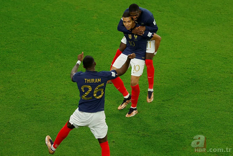 Mbappe çok rahat çok profesyonel! Turu adeta tek başına Fransa'ya getirdi! Polonya evine geri döndü 20