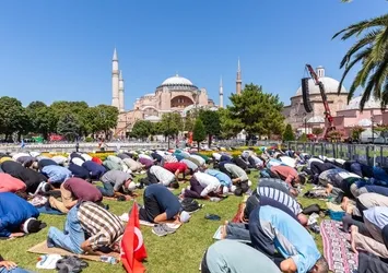 İstanbul Valisi Ali Yerlikaya'dan Ayasofya Camii teşekkürü