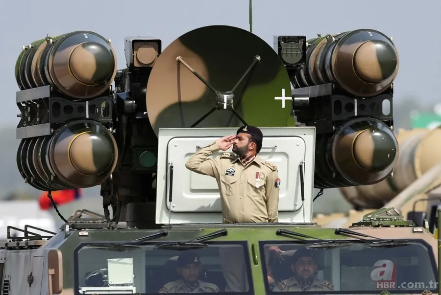 O ülkeden İsrail'e tehdit İran'a güvence! Tahran'a nükleer silah kullanırsanız... 1