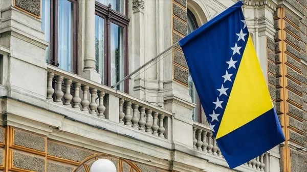 ingiltereden-rusyaya-karsi-flas-adim-askeri-uzmanlari-bosnaya-yolluyorlar-1656601339119.jpg İngiltere'den Rusya'ya karşı flaş adım: Askeri uzmanları Bosna'ya yolluyorlar - 3