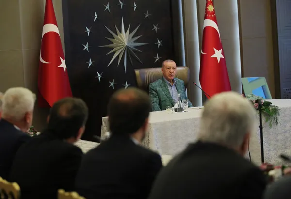 son-dakika-baskan-erdogan-istanbulda-bosnak-sivil-toplum-kuruluslarinin-temsilcilerini-kabul-etti-1636293963419.jpg Son dakika: Başkan Erdoğan İstanbul'da | Boşnak sivil toplum kuruluşlarının temsilcilerini kabul etti - 2