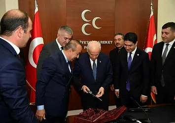 MHP lideri Bahçeli'ye sürpriz