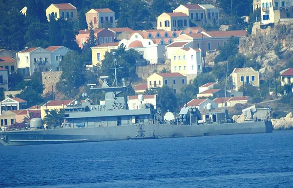 Doğu Akdeniz'de hareketli saatler! Türk fırkateyni yeniden Kaş'ta... - 5