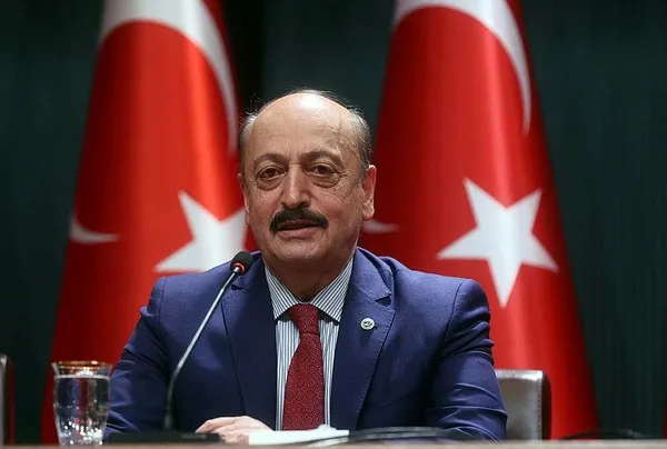 En düşük emekli maaşı ve emekli bayram ikramiyesi artıyor mu? Bakan Vedat Bilgin’den zam sinyali! Emeklilere müjde