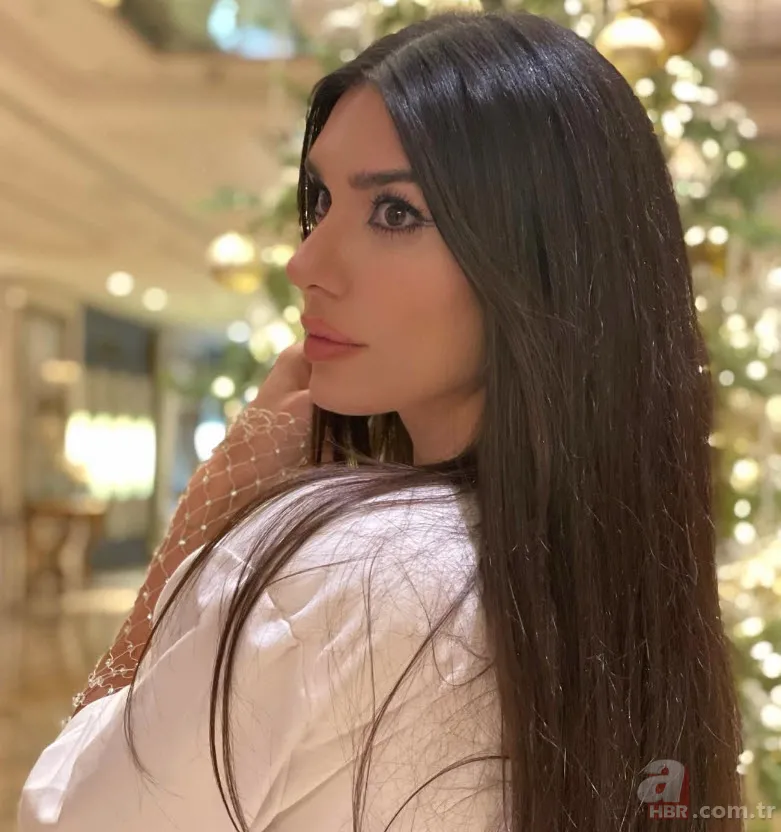 Yıldızlar Bana Uzak’ın Aslı’sı Burcu Kıratlı’nın annesi hayran bıraktı! Güzelliği ondan miras 3