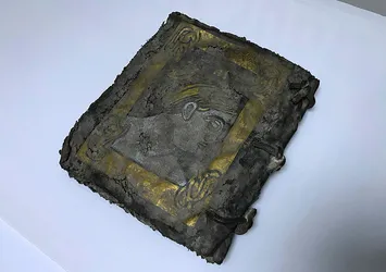 Bizans Dönemi'ne ait İncil, yurt dışına kaçırılamadan ele geçirildi