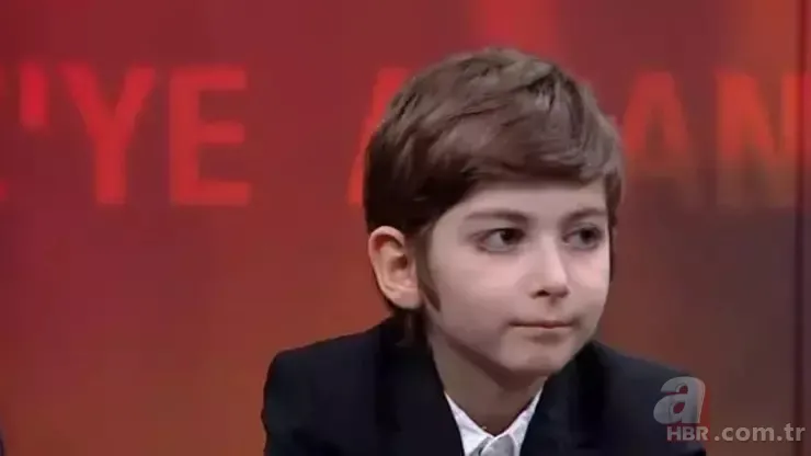 5 ayda 250 kitap bitirmişti! 10 yaşında felsefe konuşan Filozof Atakan Kayalar'ın son hali... 3