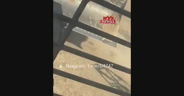 1699738366381.jpeg Bunlar insan değil! Katil İsrail ordusuna ait Buldozer Filistinli sivilin üstünden geçti - 1