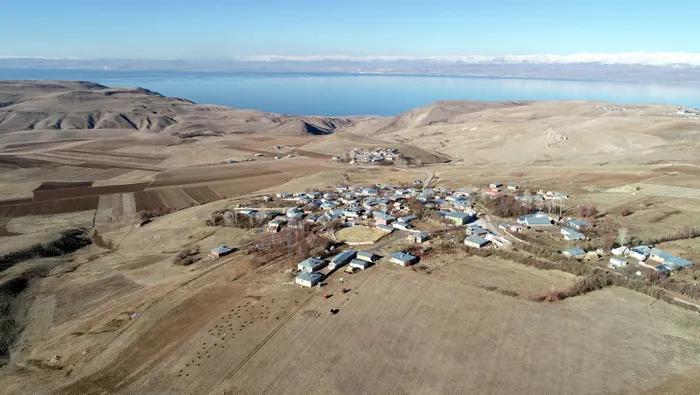 Son dakika: Van’daki 4.7’lik deprem hasara neden oldu! Uzman uyardı: Bölge riskli