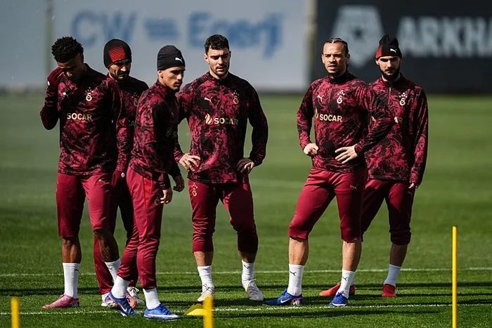 galatasarayda-rovans-oncesi-kadrolar-netlestiokan-burukun-plani-netlesti-okan-burukun-kadrosu-rovans-oncesi-ne-1771944733544.jpeg Galatasaray’da Juventus mesaisi: Okan Buruk’un rövanş kadrosu netleşti - 3