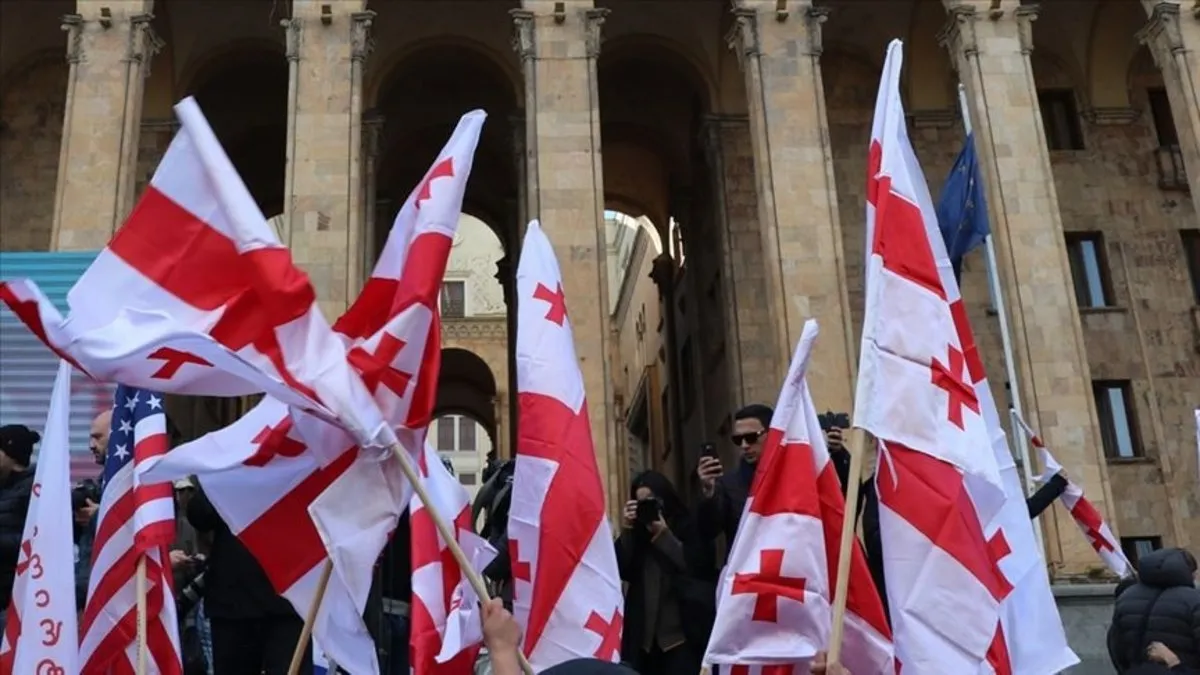 Gürcistan’da halk yerel seçimler için sandık başında