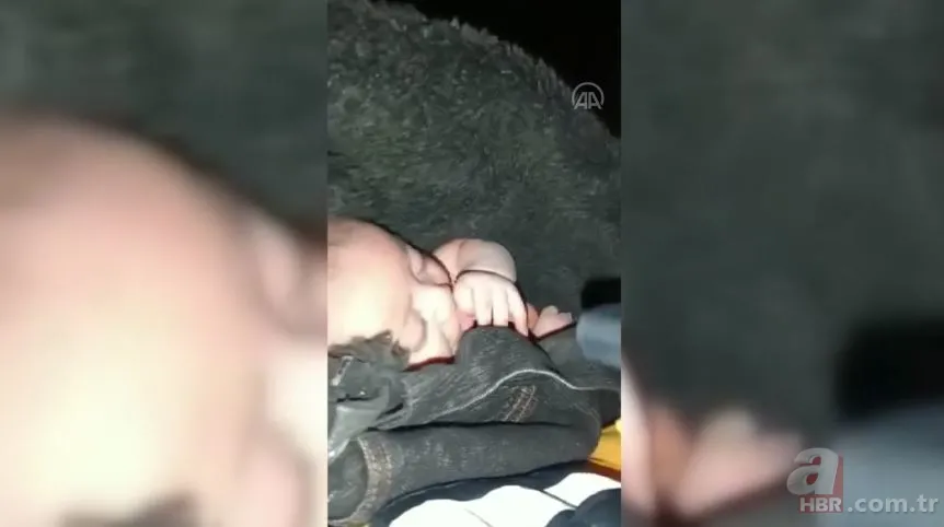 Deprem bölgesinden yürek yakan kareler! Gözyaşları sel oldu 8