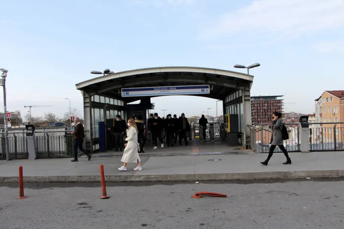 Son dakika: İstanbul'da kademeli mesai başladı! Trafikte yoğunluk azaldı - 1