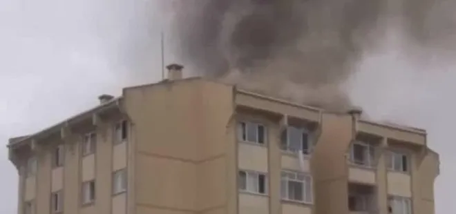 İstanbul’da çatı katında yangın! Ekipler müdahale ediyor