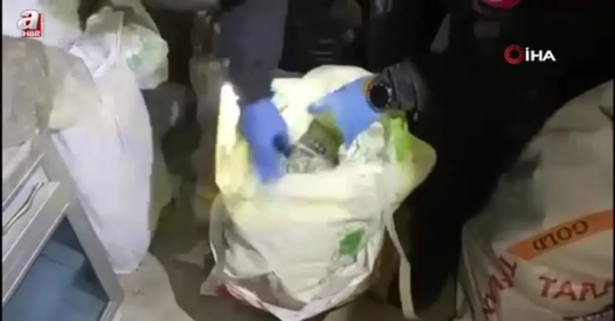 Polis 15 bin uyuşturucu hap ele geçirdi