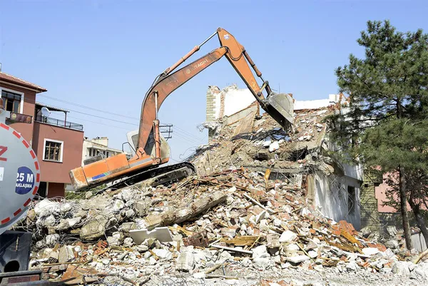 Vatandaştan ’yarısı bizden’e yoğun katılım! İşte ilçe ilçe kentsel dönüşüm