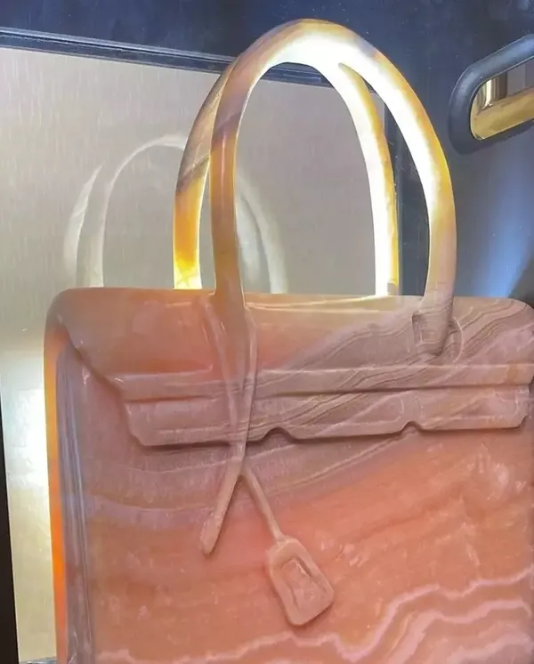 3 ayda hazırlandı! Bülent Ersoy’un çantası gündem oldu! Resmen servet değerinde