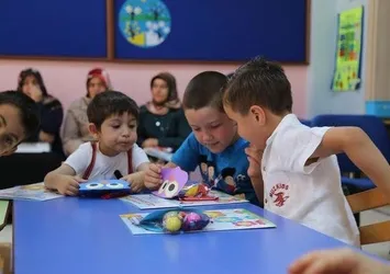 Çocuklar artık 4-5 yaşında okullu olacak