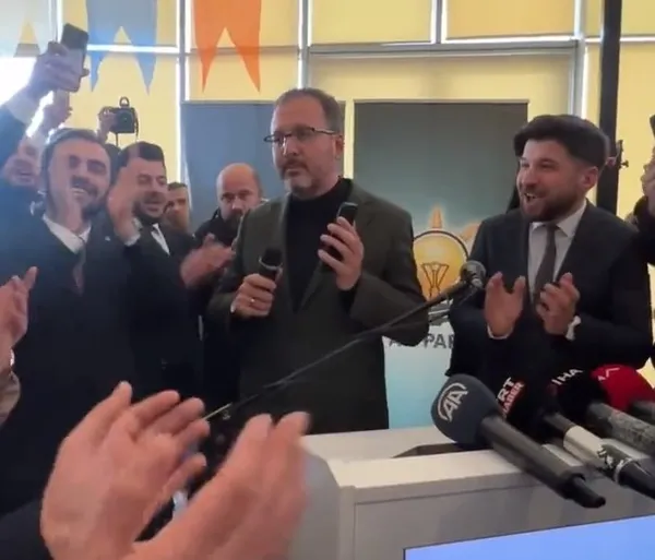 1645892957367.jpg Başkan Erdoğan'a sürpriz doğum günü telefonu! İyi ki doğdun Reis sloganlarıyla kutladılar - 2