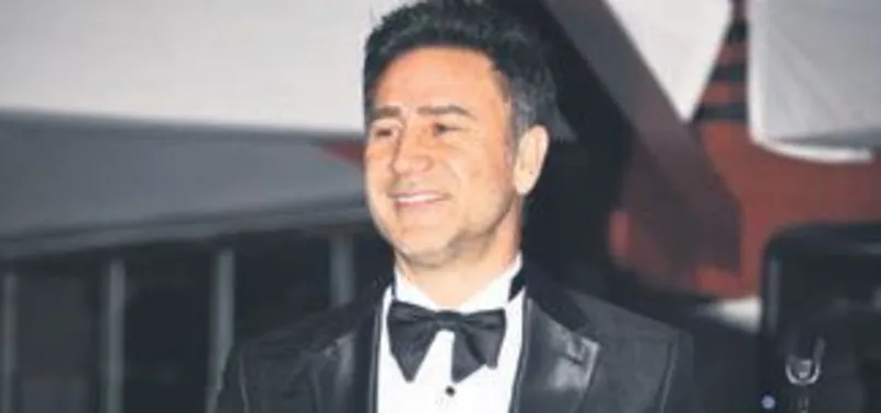İzzet Yıldızhan'dan 10 Kasım'a özel ceket