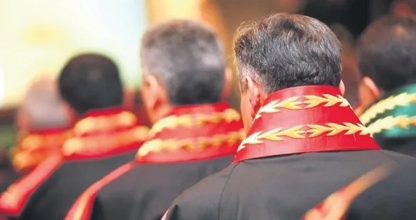 Son dakika: Yargıda FETÖ temizliği! HSK, 11 hakim ve savcıyı meslekten ihraç etti