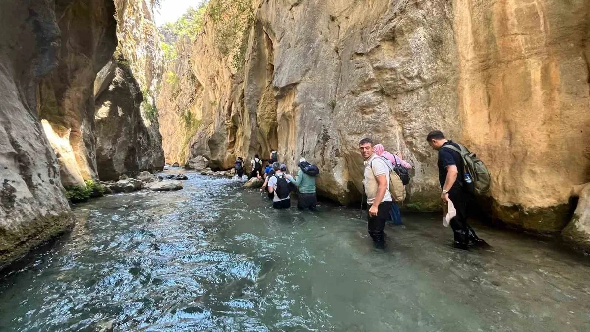 Hançer ve Hapis Kanyonu'na ziyaretçi akını