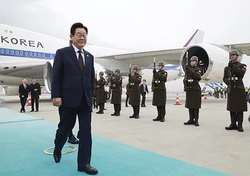 Güney Kore Lideri Myung'dan Anıtkabir'e ziyaret