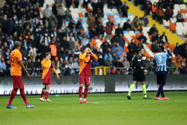 galatasaray-yine-maglup-adana-demirspor-2-0-galatasaray-mac-sonucu-ozet-1640113755806.jpg Galatasaray yine mağlup! Adana Demirspor 2-0 Galatasaray (MAÇ SONUCU-ÖZET) - 7