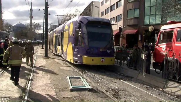 kabatas-tramvay-kazasi-neden-oldu-yarali-var-mi-kabatas-tramvay-kazasi-son-durum-ne-t1-bagcilar-kabatas-tramva-1671535609980.jpg Kabataş Tramvay kazası neden oldu? Yaralı var mı? Kabataş tramvay kazası son durum ne? T1 Bağcılar-Kabataş Tramvay hattı seferleri - 2