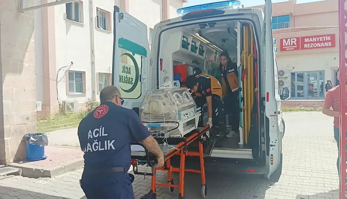 Şırnak ambulans uçak 20 günlük bebek için havalandı - 1