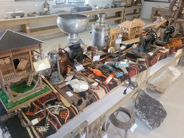 artvinde-muzede-top-mermisi-panigi-komutanin-dikkati-sayesinde-ortaya-cikti-1673858783985.jpg Artvin’de müzede top mermisi paniği! Komutanın dikkati sayesinde ortaya çıktı - 7