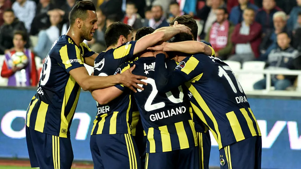 Fenerbahçe'de yaprak dökümü! İşte gidecek 8 futbolcu..