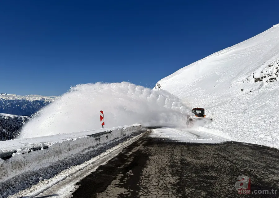 Baharı beklerken termometreler eksi 25'i gördü: Türkiye’nin en soğuk ilçesi buz kesiyor 3