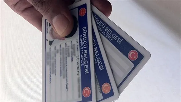 Son dakika Ehliyet affı çıktı mı, Resmi Gazete’de yayımlandı mı? Ehliyet affı yapılandırma olacak mı? İade, ceza puanları