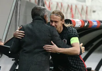 Şenol Güneş Vida ile temastan kaçamadı!
