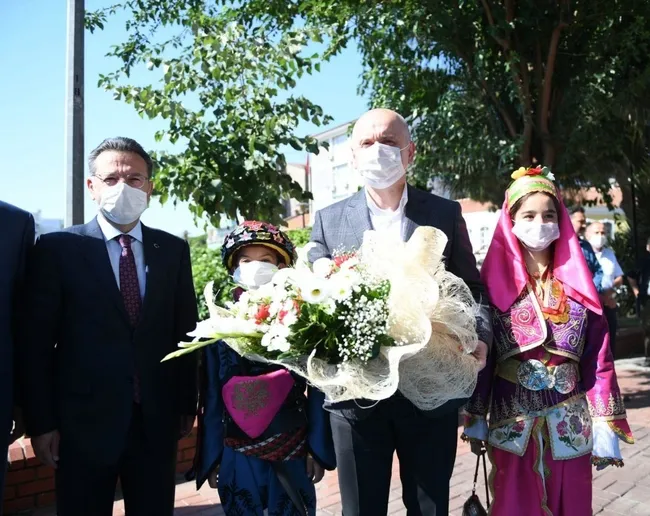 Bakan Karaismailoğlu: Aydın-Denizli otoyolunun 2 yıl içinde hizmete açılması hedefleniyor - 1