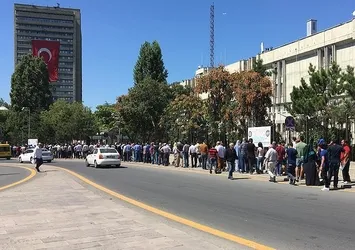 Ankara Emniyetinde durdurulan hizmetler yeniden başladı
