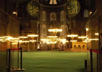 Ayasofya'nın içine ihtişamlı yolculuk