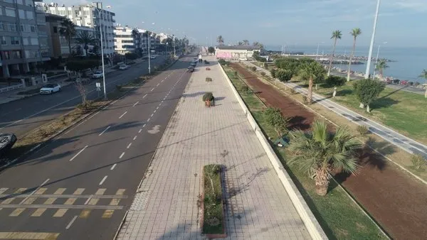 hatay-depremi-sonrasi-iskenderuna-sessizlik-hakim-ilce-havadan-goruntulendi-1676962902674.jpg