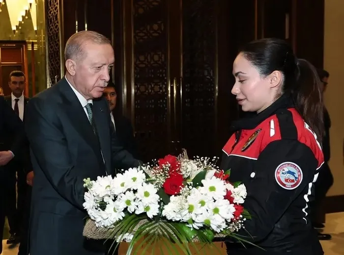 Başkan Erdoğan: Emniyet birimlerimiz sokaklarda eşkıyalığa fırsat vermedi