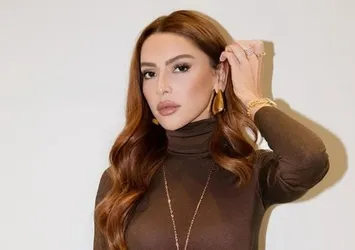 Hadise siyah peruklu pozuyla sosyal medyayı salladı!