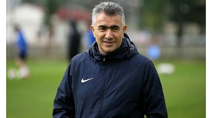 Son dakika: Samsunspor’un yeni teknik direktörü Mehmet Altıparmak oldu