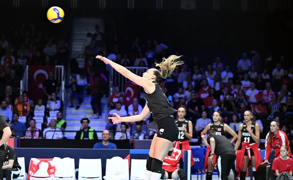 Filenin Sultanları yarı finalde! Türkiye 3-0 Polonya MAÇ SONUCU