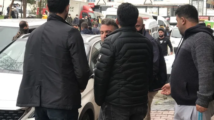 Son dakika: İstanbul Esenyurt’ta kılıçlı pompalı tüfekli kavga! Yaralılar var - 4