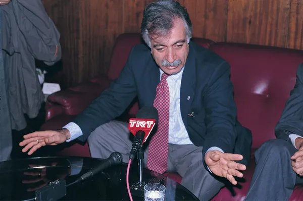 dolandirilan-eski-bakan-azimet-koyluoglunun-ifadesi-ortaya-cikti-1646282419973.jpg Dolandırılan eski bakan Azimet Köylüoğlu'nun ifadesi ortaya çıktı! - 7