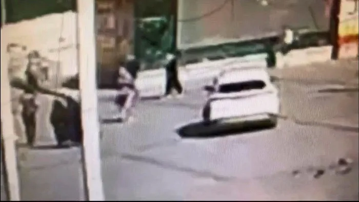 1716459539902.jpeg Nişanlısını ve annesini öldürmüştü! Cezaevi firarisi Taksim'de yakalandı - 2