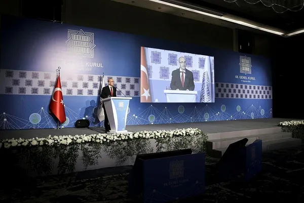 Hazine ve Maliye Bakanı Mehmet Şimşek’ten özel bankalara kredi mesajı: Tüketici kredileri...