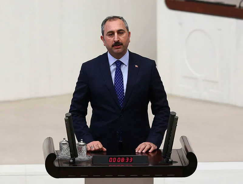Yeni bakanlar Meclis'te yemin etti