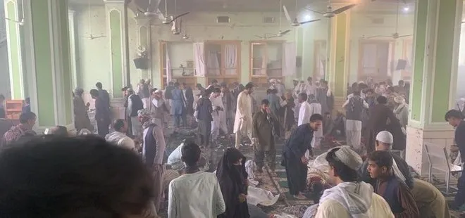 Son dakika: Afganistan’da cuma namazı öncesi camiye bombalı saldırı!
