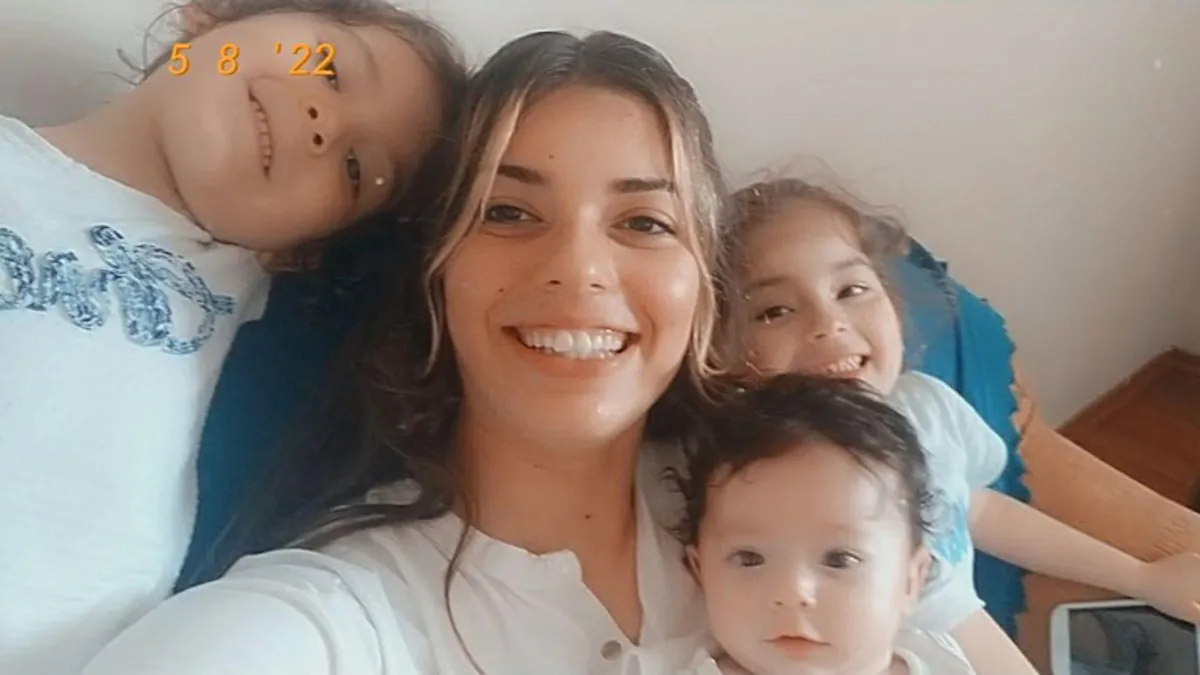 Kolunu kaybeden depremzedenin yeni yıl isteği: Kızımın saçlarını tarayabilmek için...